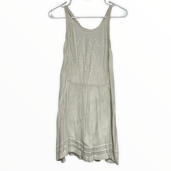 Billabong Ivory Embroidered Cotton Strappy Mini Sundress Medium - Picture 5 of 9